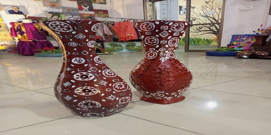 Oil painted vase